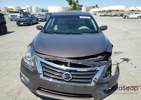 2015 Nissan Altima 2.5 z USA, uszkodzony, nr VIN 1N4AL3AP2FN306661